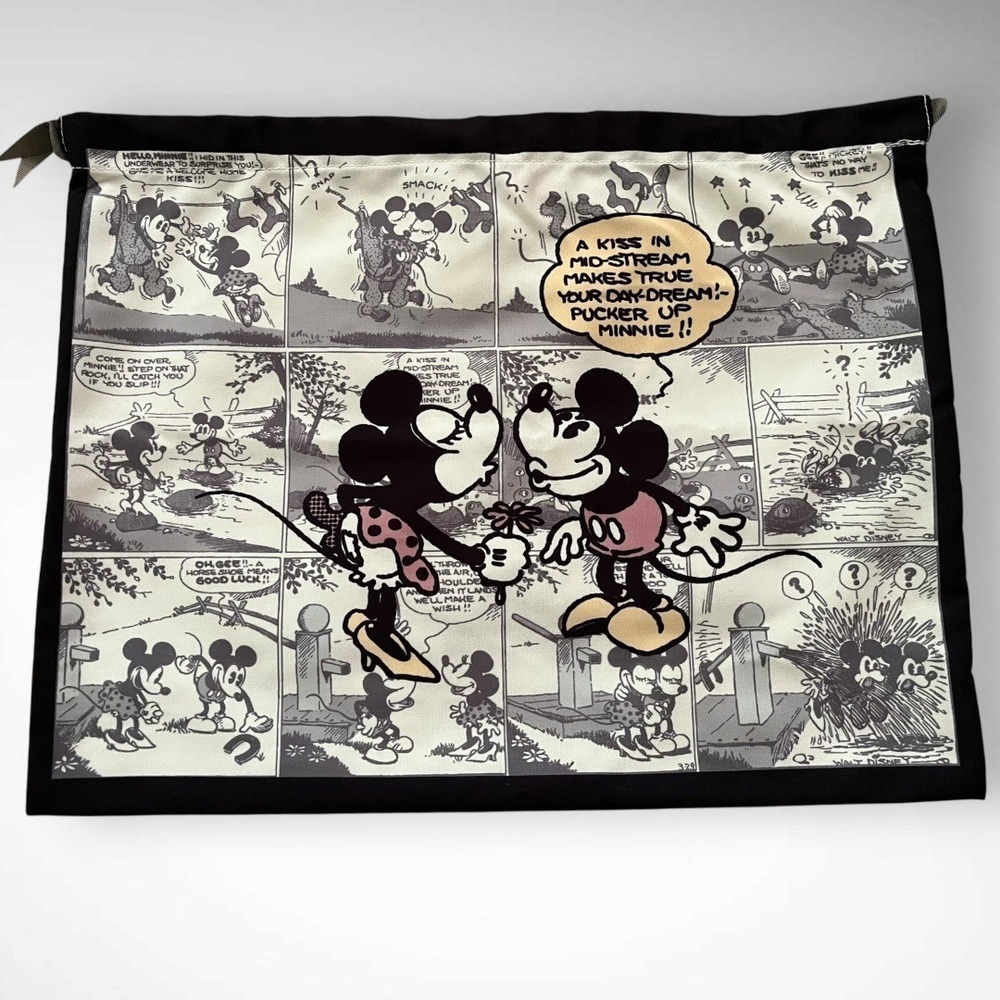 DISNEY HARVEY'S‎ Mickey and Minnie Through The Years Dust Bag